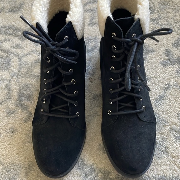 Woman’s Sole Society Lace-up Boots - Picture 4 of 9